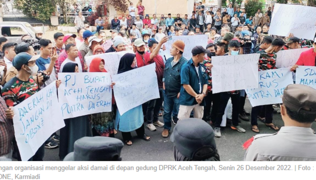 Gabungan Organisasi Gelar Aksi Damai di DPRK Aceh Tengah