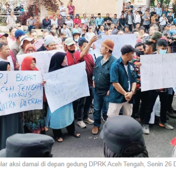 Gabungan Organisasi Gelar Aksi Damai di DPRK Aceh Tengah